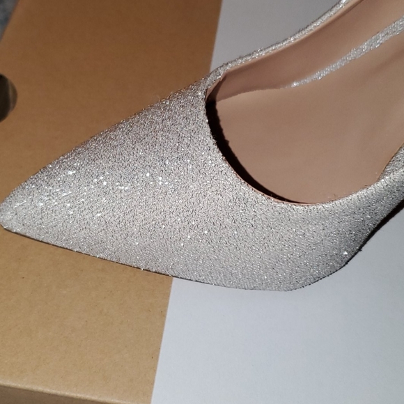 Call It Spring Pump - Picture 7 of 7